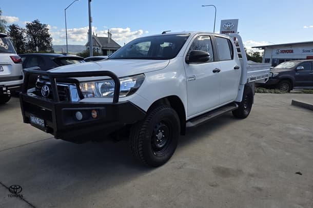 2019 Toyota Hilux SR in White