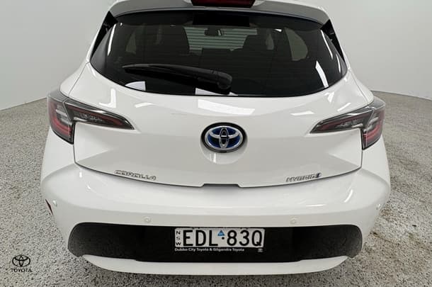2019 Toyota Corolla Ascent Sport Hybrid in White