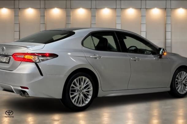 2017 Toyota Camry SL in Silver