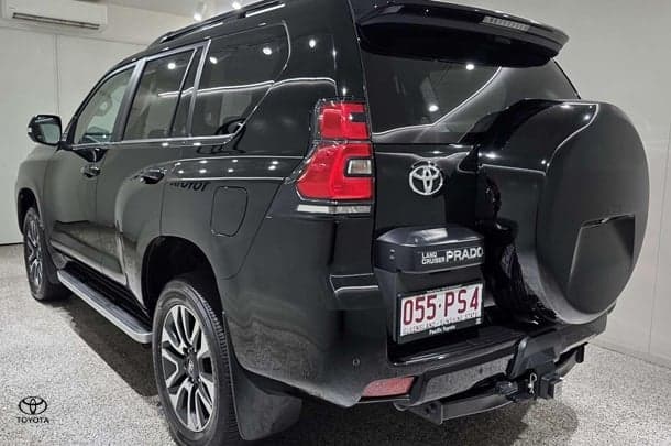 2023 Toyota Landcruiser Prado VX in Black