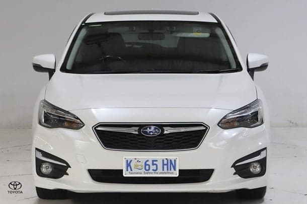 2018 Subaru Impreza 2.0i-S in White