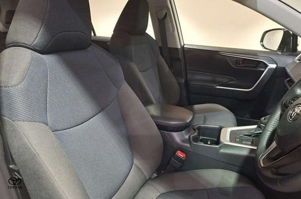 2025 Toyota RAV4 GX-2WD in White