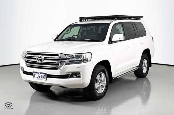 2020 Toyota Landcruiser GXL in White