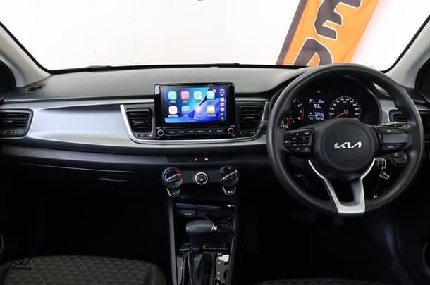 2022 Kia Rio S in White