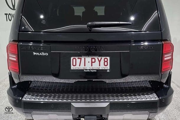 2025 Toyota Landcruiser Prado Kakadu in Black
