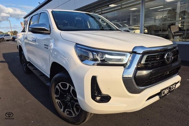 2023 Toyota Hilux SR5 in White