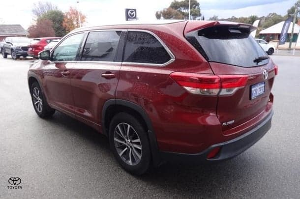 2017 Toyota Kluger GXL AWD in Red