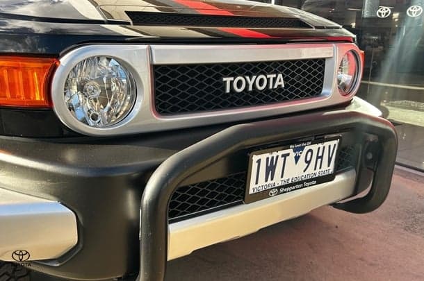 2013 Toyota FJ Cruiser Base in Black
