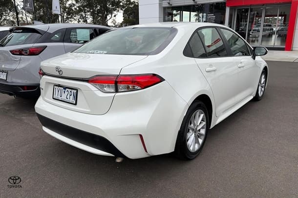 2020 Toyota Corolla Ascent Sport in White