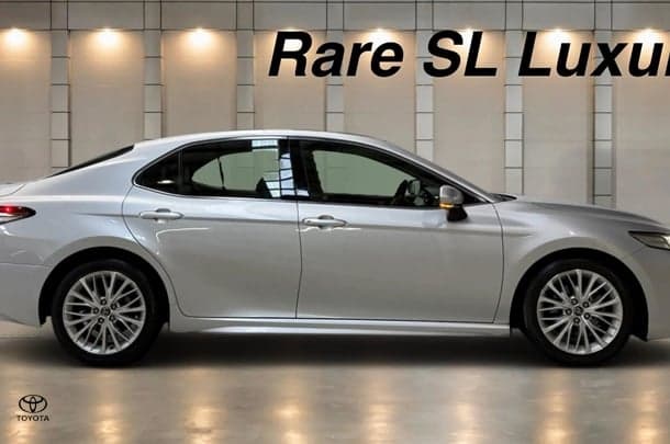 2017 Toyota Camry SL in Silver