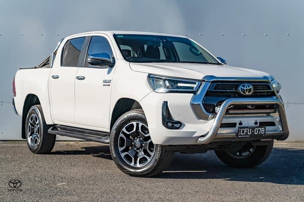 2022 Toyota Hilux SR5 in White