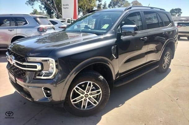2025 Ford Everest Trend in Grey