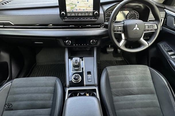 2023 Mitsubishi Outlander Aspire in Black