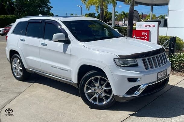 2013 Jeep Grand Cherokee Summit in White