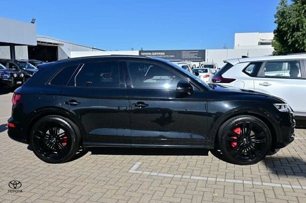 2019 Audi SQ5 Base in Black