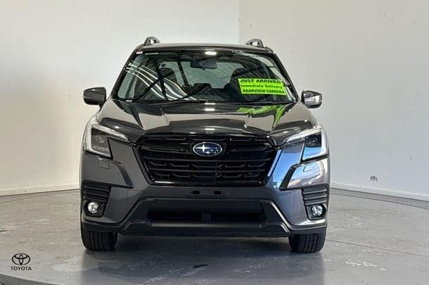 2024 Subaru Forester 2.5i in Grey