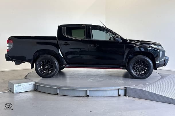 2023 Mitsubishi Triton Sport Edition in Black