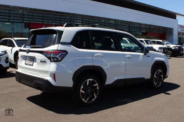 2025 Subaru Forester Hybrid in White