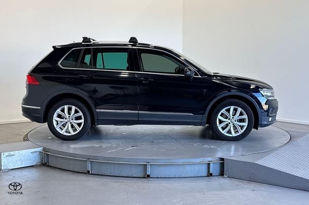 2017 Volkswagen Tiguan 140TDI Highline in Black
