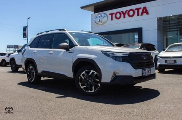 2025 Subaru Forester Hybrid in White