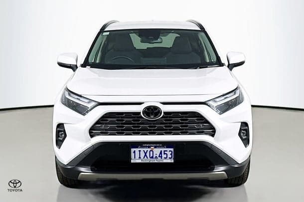 2025 Toyota RAV4 GXL AWD in White