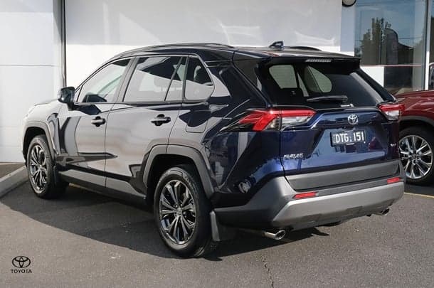 2025 Toyota RAV4 GXL in Blue