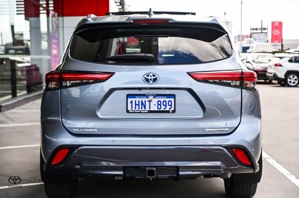 2021 Toyota Kluger Grande in Blue