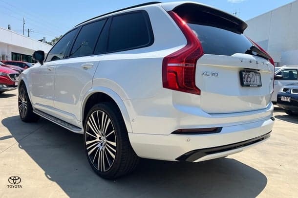 2021 Volvo XC90 B6 R-Design in White