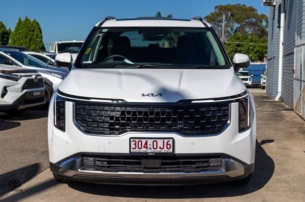 2025 Kia Carnival GT-Line HEV in Snow White Pearl (Swp)