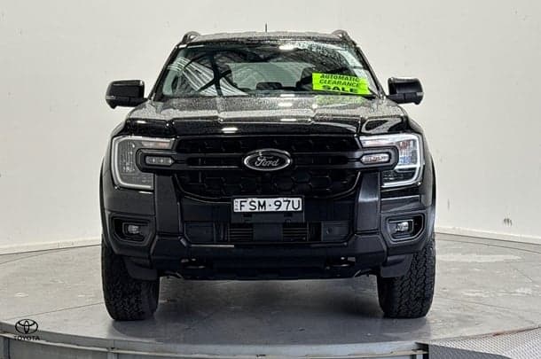 2025 Ford Everest Tremor in Silver