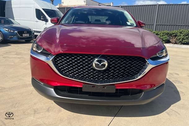 2025 Mazda CX-30 G20 Evolve in Red