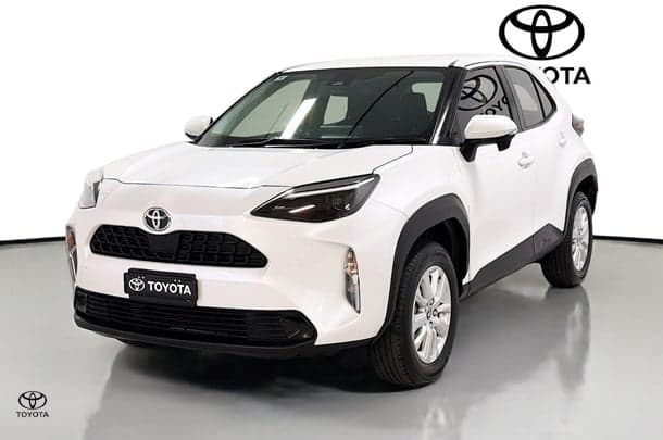 2023 Toyota Yaris Cross GX in White