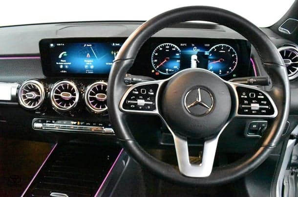 2021 Mercedes-Benz GLB-Class GLB250 in Iridium Silver