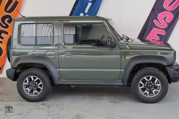 2022 Suzuki Jimny GLX in Green