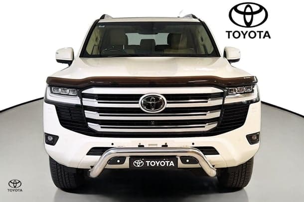 2021 Toyota Landcruiser VX in White