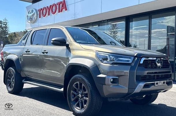 2023 Toyota Hilux Rogue in Bronze
