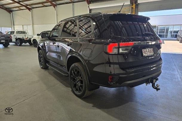 2025 Ford Everest Sport in Silver