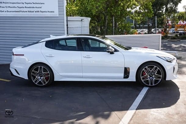 2022 Kia Stinger GT in White
