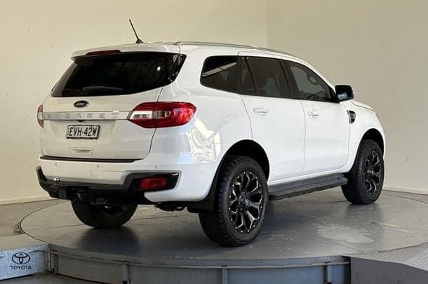 2019 Ford Everest Trend in White
