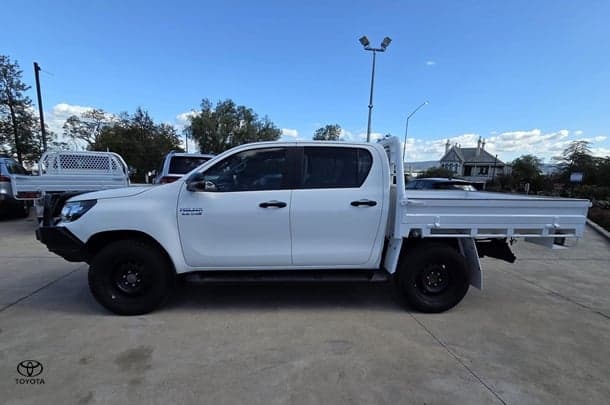 2019 Toyota Hilux SR in White