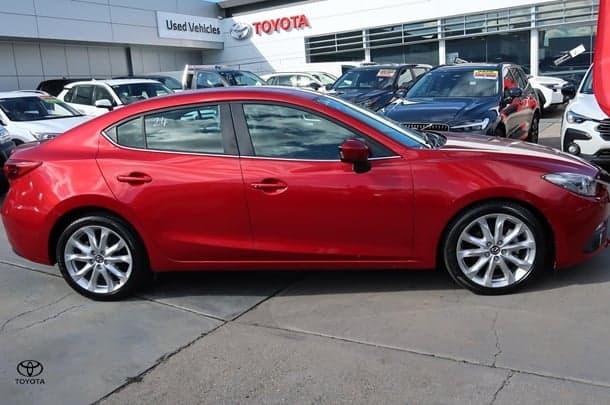 2016 Mazda 3 SP25 GT in Red