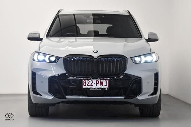 2023 BMW X5 xDrive40i M Sport in Brooklyn Grey
