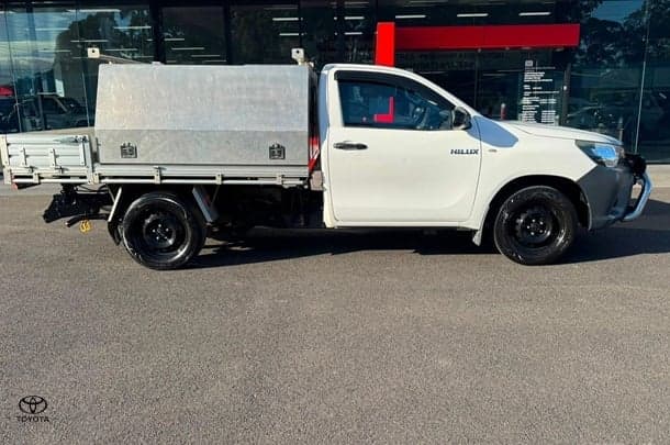 2016 Toyota Hilux Workmate in White