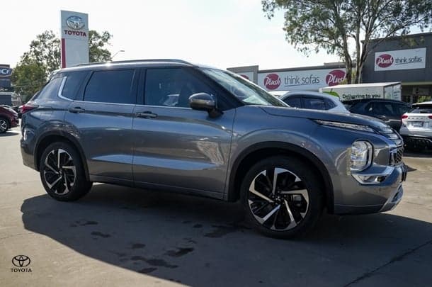 2022 MITSUBISHI OUTLANDER Exceed in Other