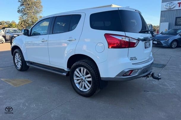 2018 Isuzu MU-X LS-U in White