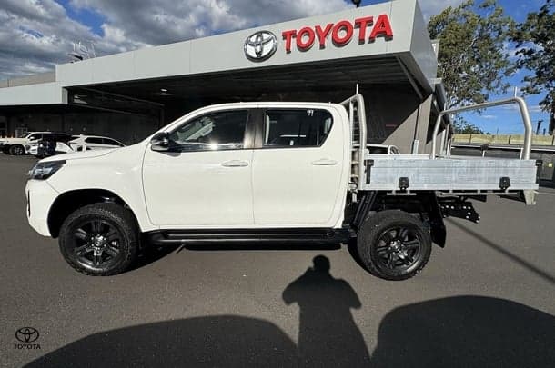 2023 Toyota Hilux SR in White