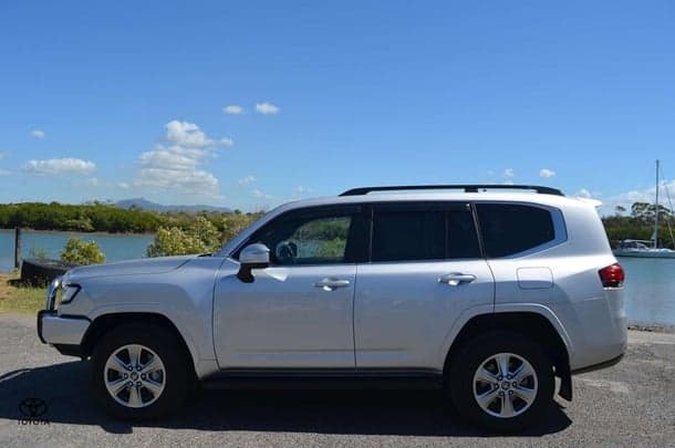 2024 Toyota Landcruiser VX in Silver