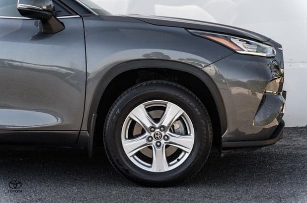 2023 Toyota Kluger GX in Grey