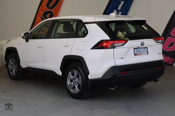 2024 Toyota RAV4 GX in White