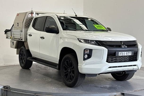 2023 Mitsubishi Triton GLX-R in White